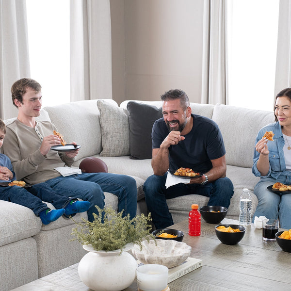 Tips for Hosting the Best Football Watch Party This Fall